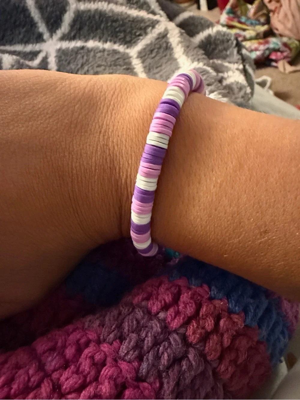 Kids Purple & White Bead Stretch Bracelet